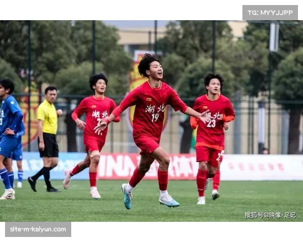 全运会男子足球U16组决赛阶段在梅州举行 广东队4比1胜四川队取开门红